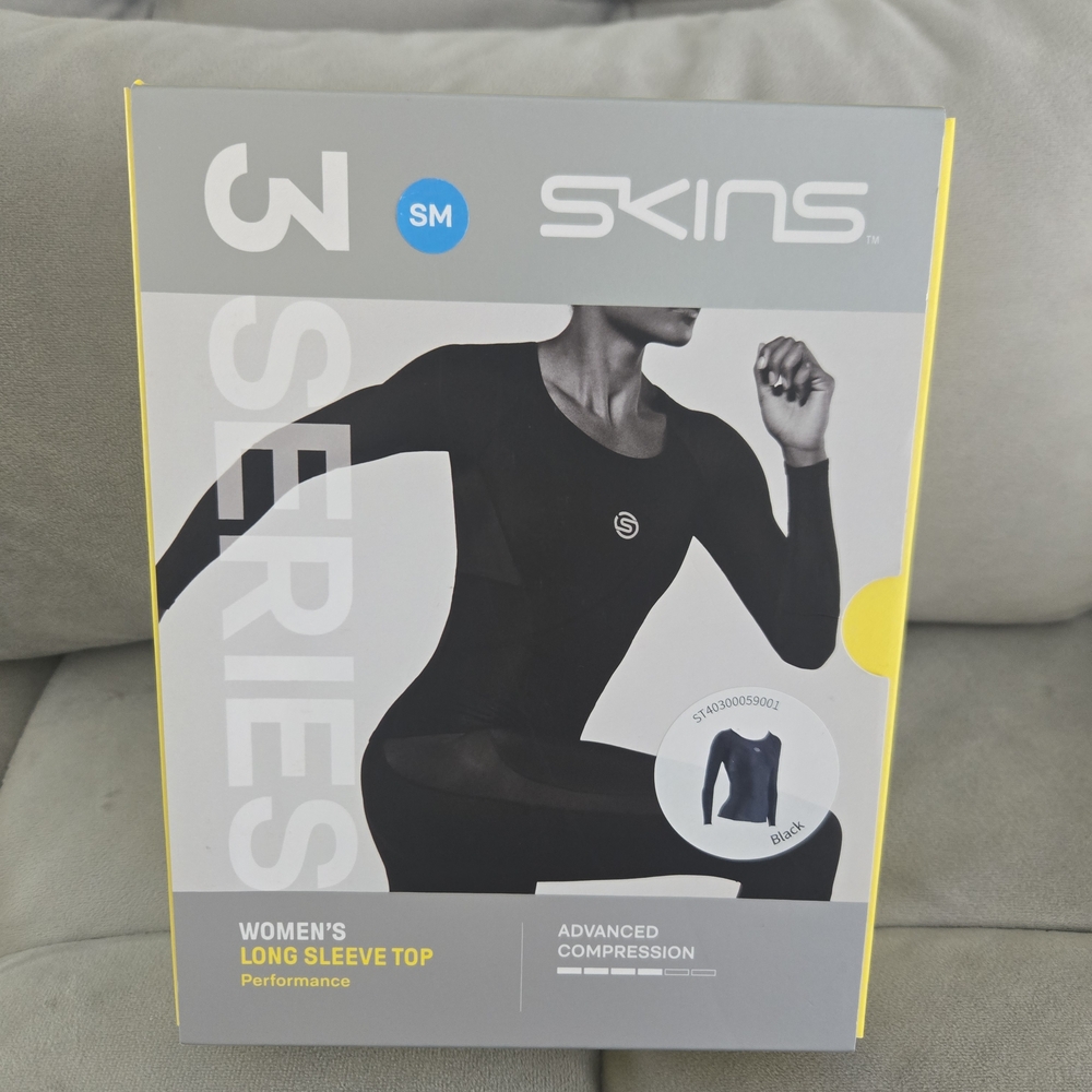 Skin Women's Performance Long Sleeve Top